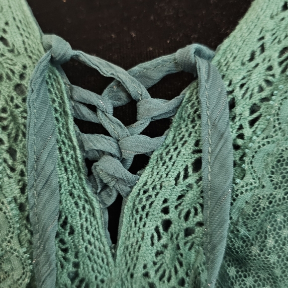 Emerald green Torrid sheer longsleeved top sz 3 - Picture 7 of 9